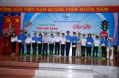 Trao 169 xuất học bổng “Tiếp bước cho em đến trường”