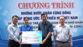 Trao tặng quà, xe đạp cho học sinh, thiếu nhi hoàn cảnh khó khăn