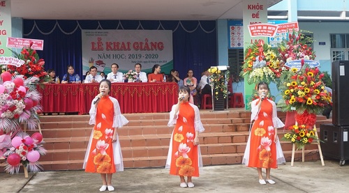 khai giang 2